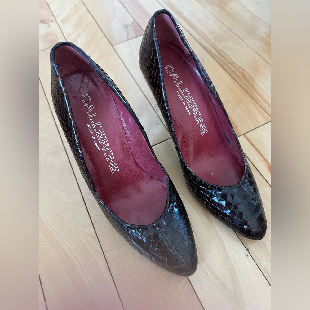 Calderone Black Women's Shoes size 5.5